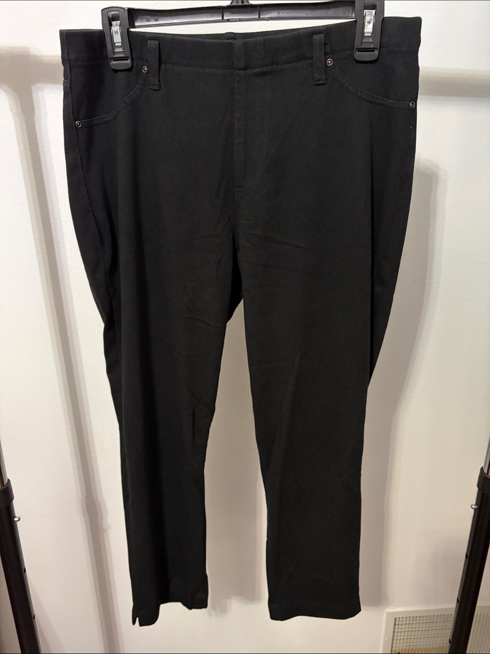 NEW listing XL Time and Tru Crop/Ankle jeggings